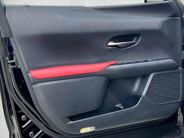 Used 2022 Lexus UX 200 F Sport w/ Accessory Package (Z2) image 18