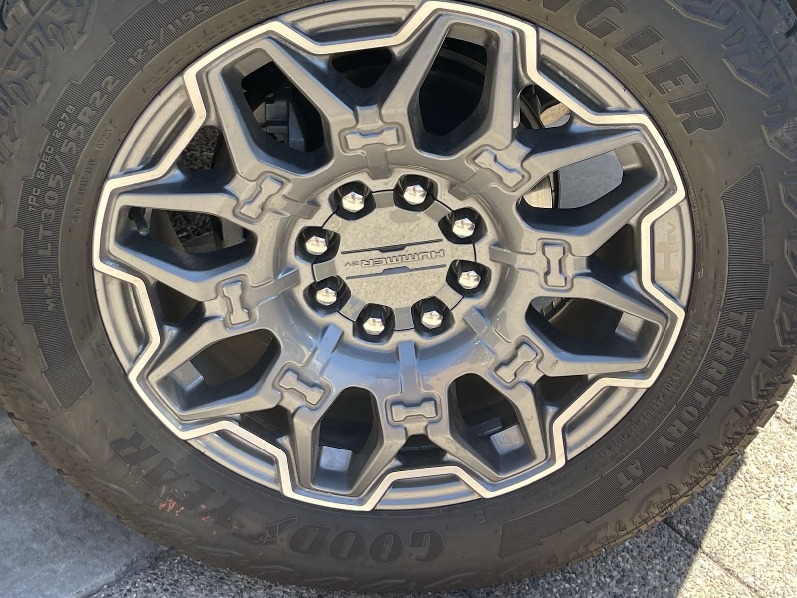 Used 2025 GMC Hummer EV 3X AWD/4WD image 6
