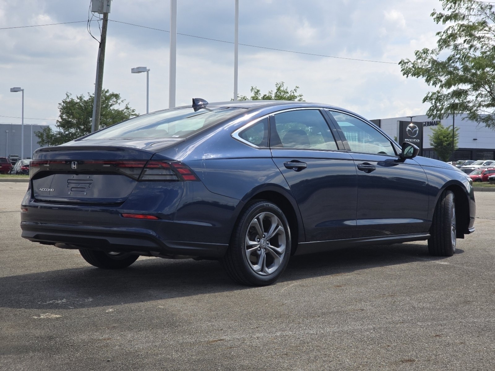Used 2024 Honda Accord EX image 18