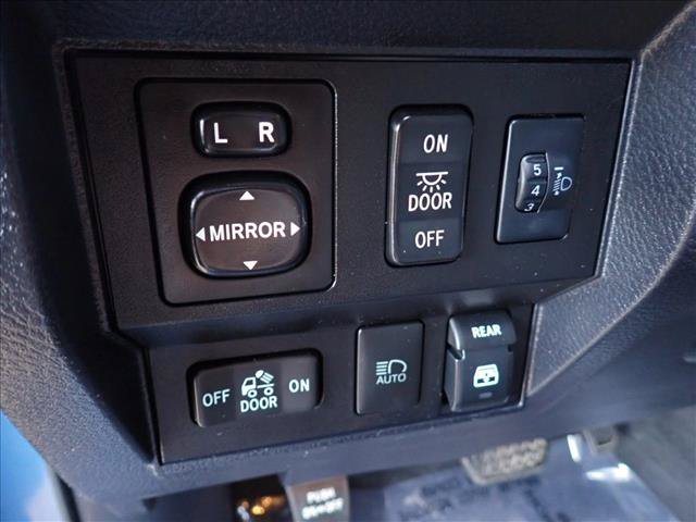 Used 2019 Toyota Tundra SR5 w/ SR5 Upgrade Package AWD/4WD image 15