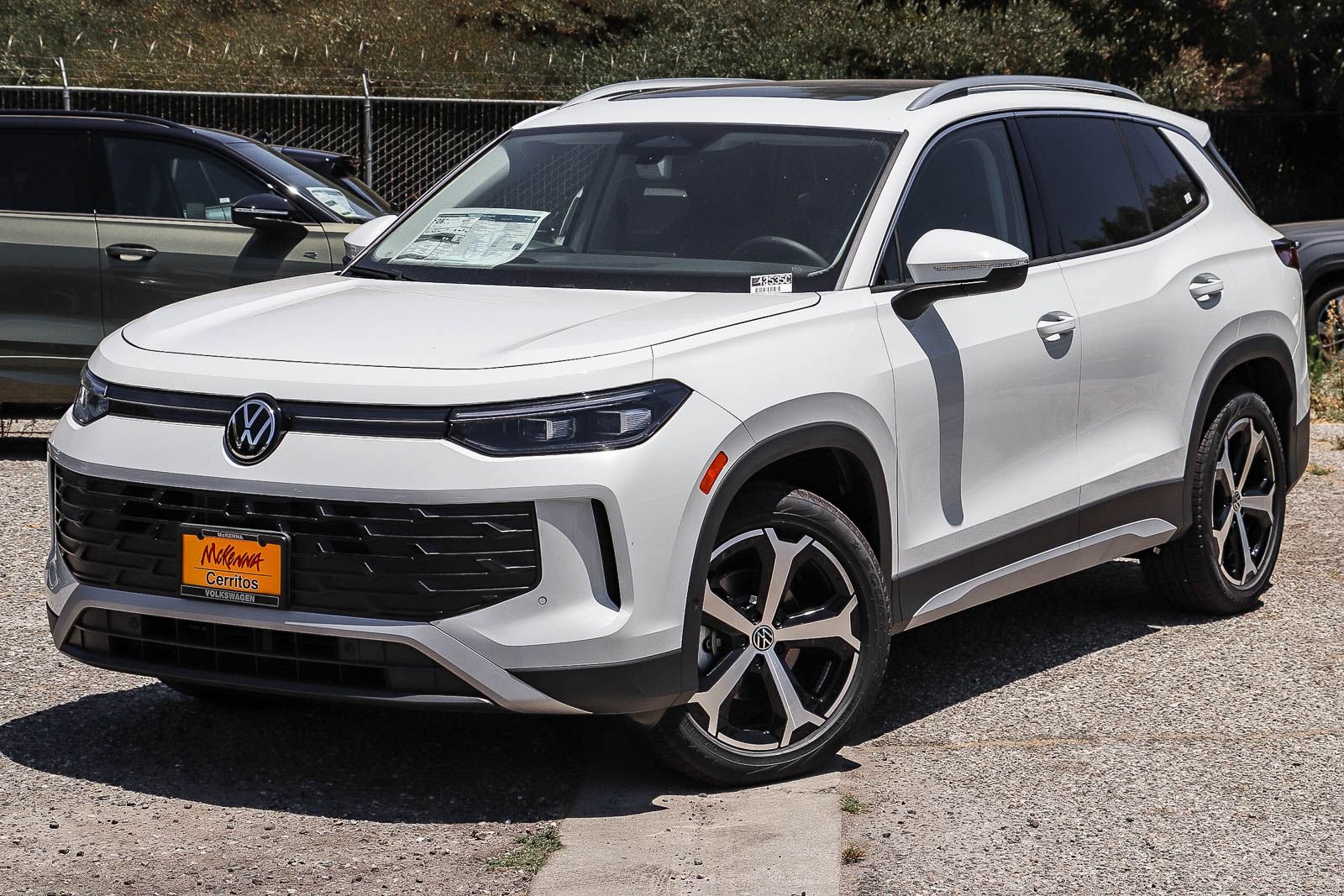 New 2026 Volkswagen Tiguan SE