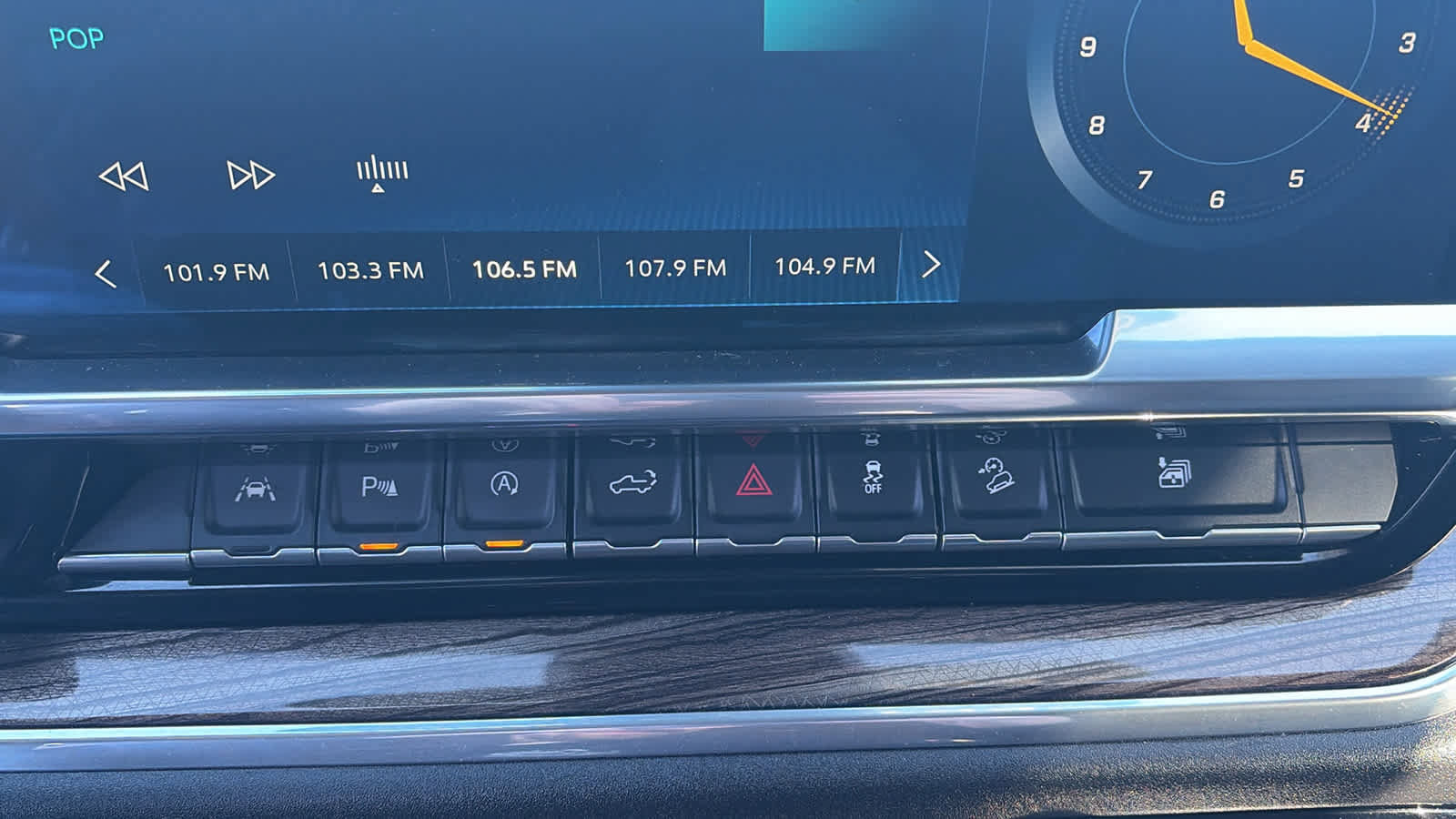 Certified 2023 Chevrolet Silverado 1500 RST w/ Convenience Package II image 18