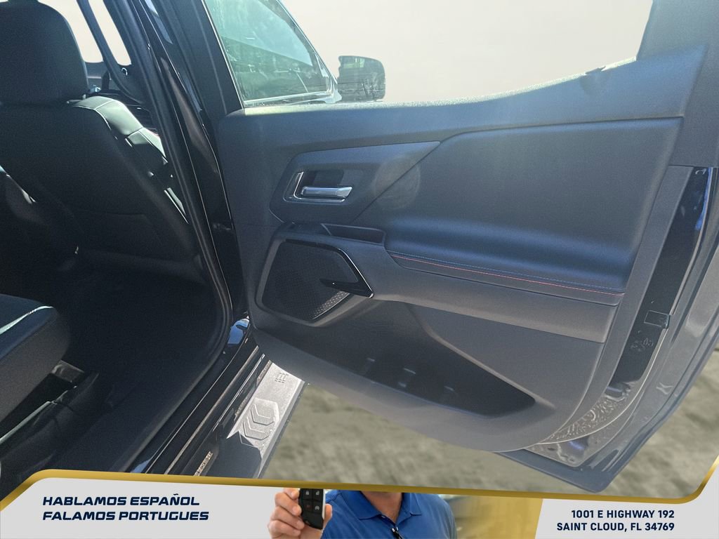 Certified 2025 Chevrolet Silverado EV RST AWD/4WD image 29