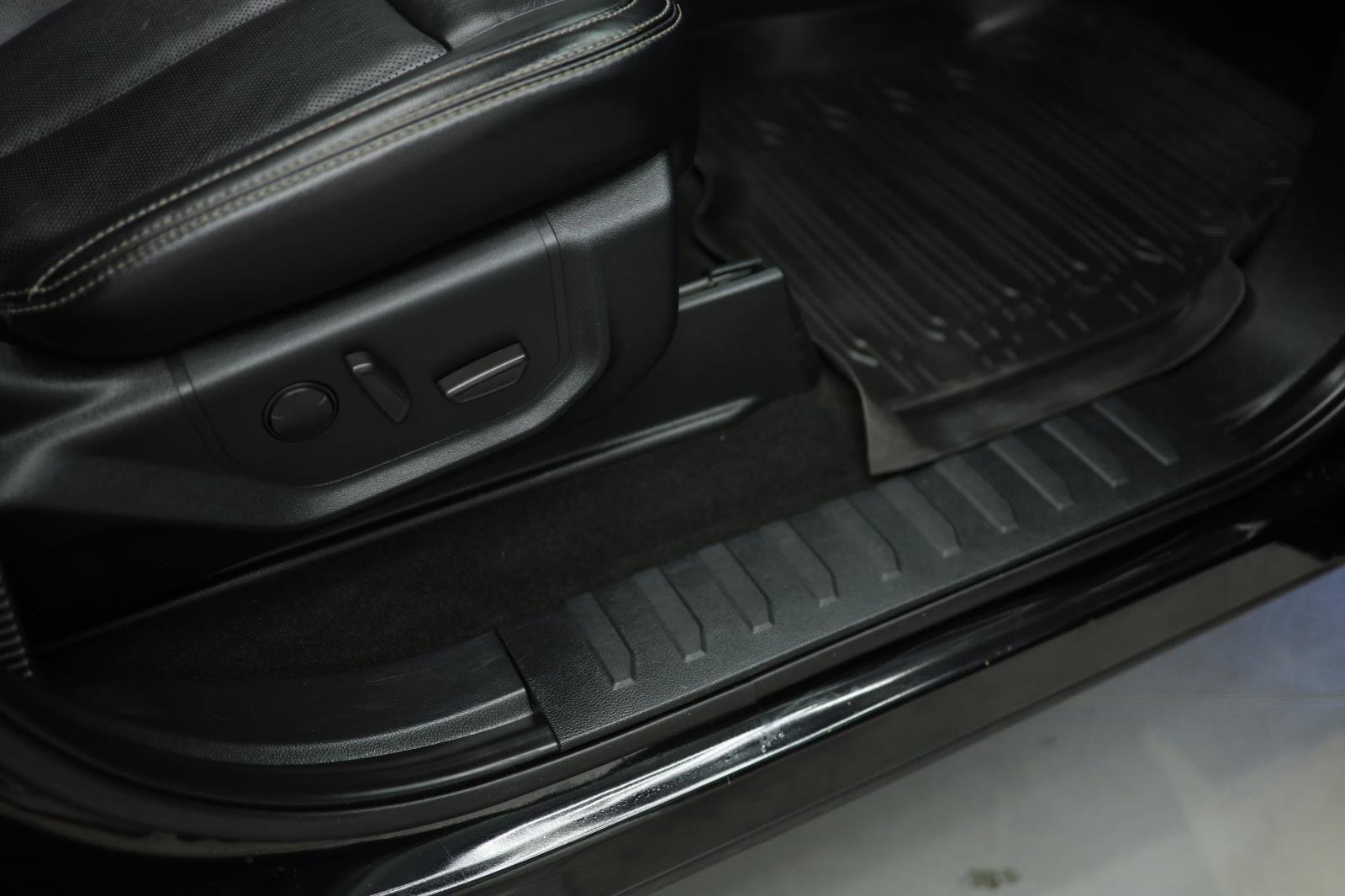 Used 2020 Ford F150 Lariat w/ Equipment Group 502A Luxury image 62