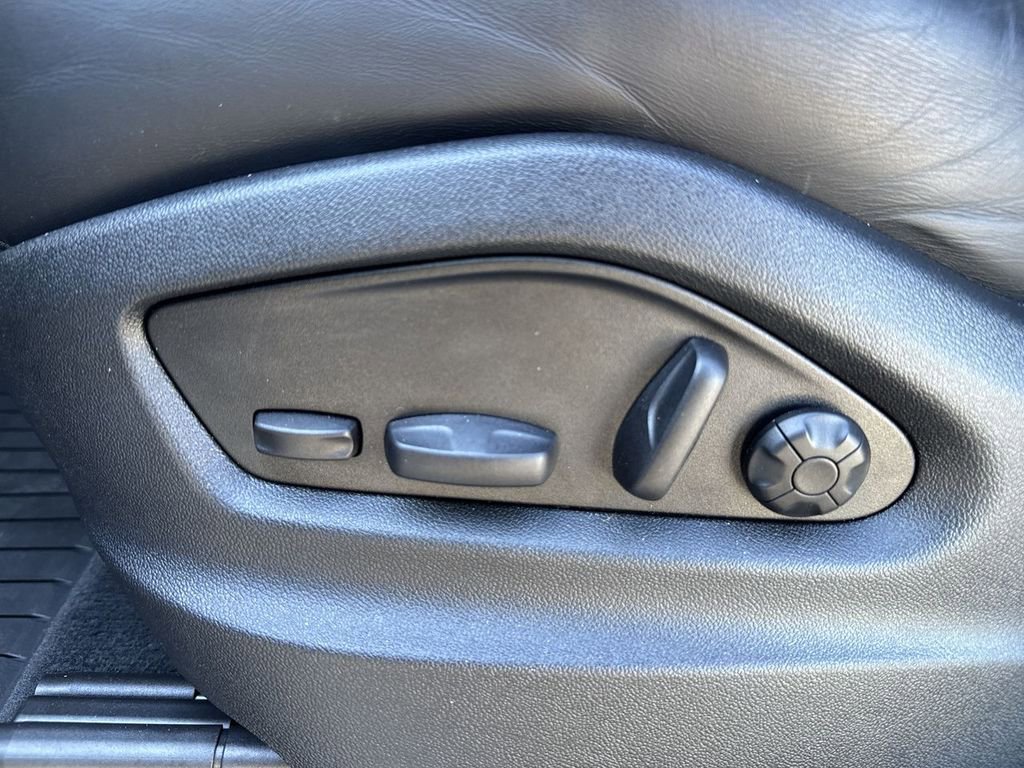 Certified 2024 Porsche Cayenne Coupe image 8