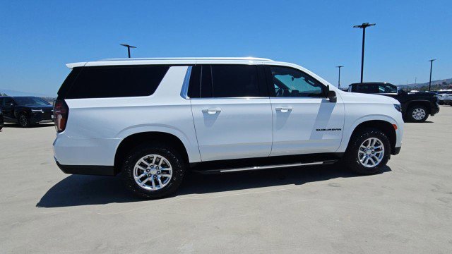 Used 2023 Chevrolet Suburban LS RWD image 9