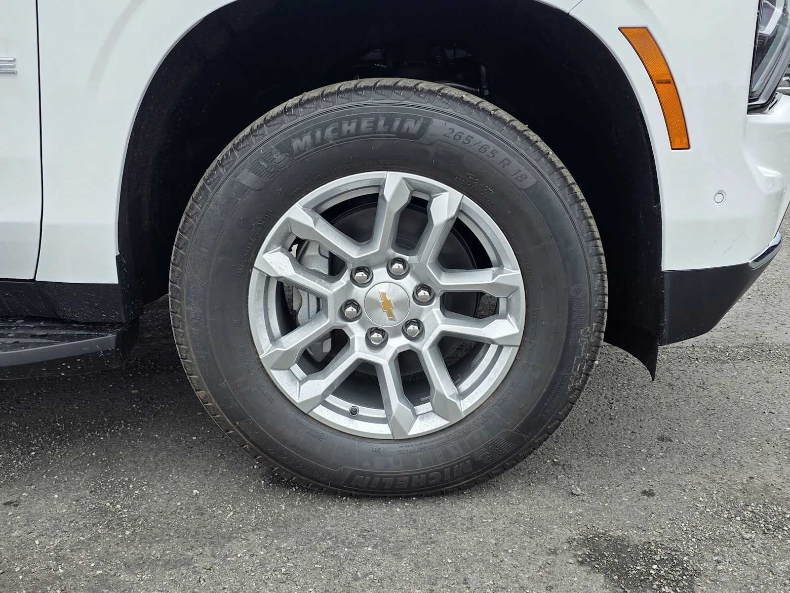 New 2026 Chevrolet Tahoe LS AWD/4WD image 9