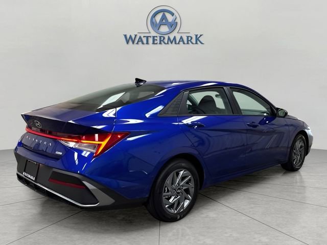 New 2026 Hyundai Elantra Blue image 5