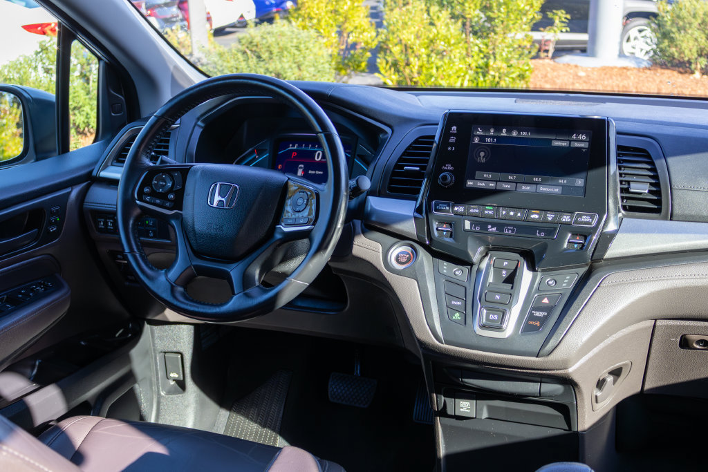 Used 2018 Honda Odyssey EX-L image 11