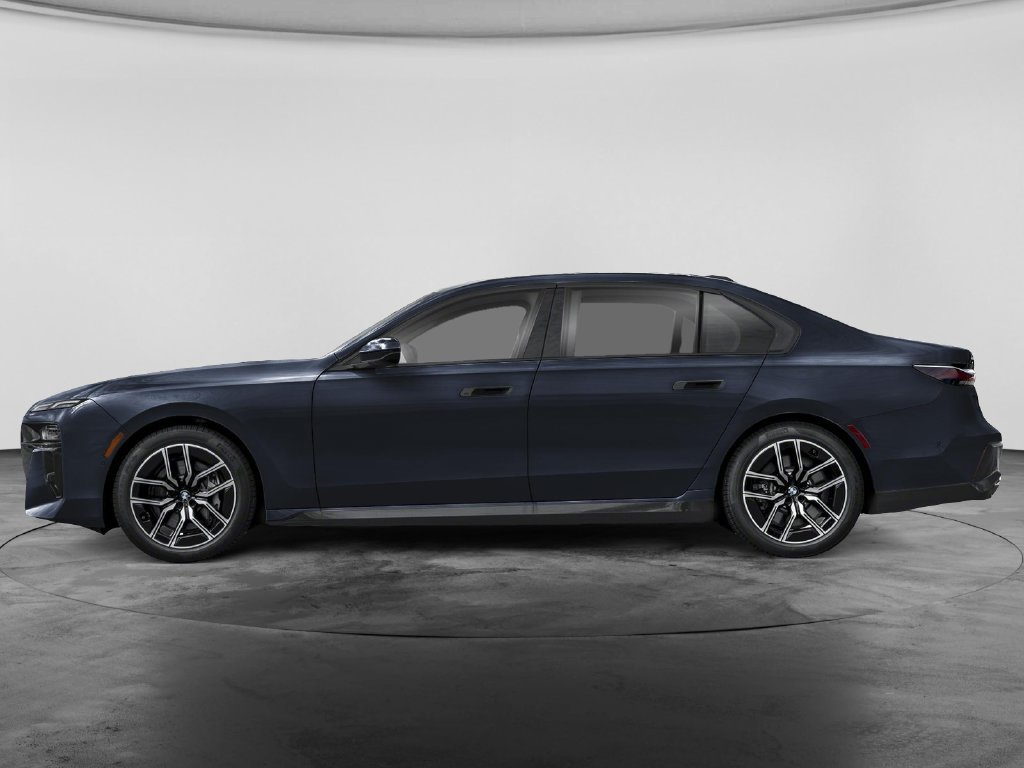 Used 2024 BMW 760i xDrive w/ Premium Package 2 AWD/4WD image 3