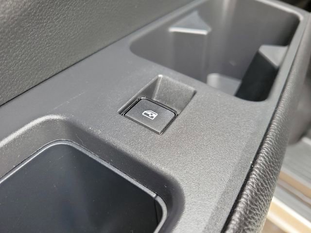 Used 2025 Nissan Pathfinder SL image 21