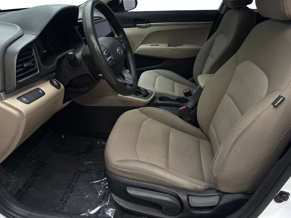 Used 2019 Hyundai Elantra SE FWD image 13