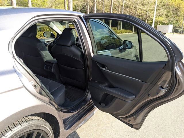 Used 2022 Toyota Camry XSE image 34