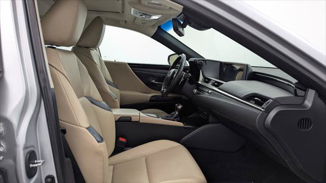 Used 2021 Lexus ES 250 w/ Premium Package AWD/4WD image 19
