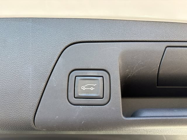 Used 2023 Buick Envision Essence AWD/4WD image 17