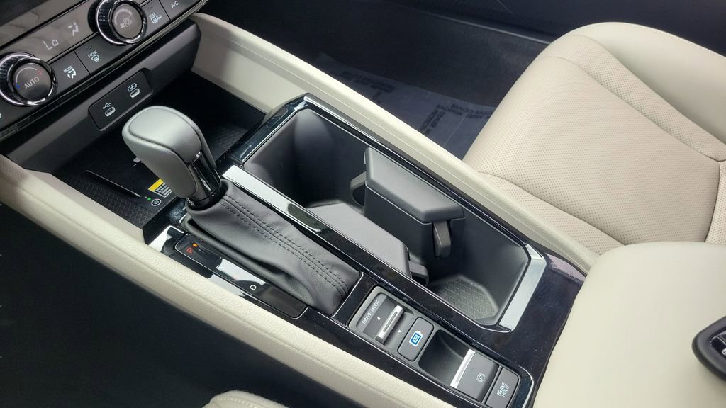 Used 2025 Honda Accord EX-L image 26