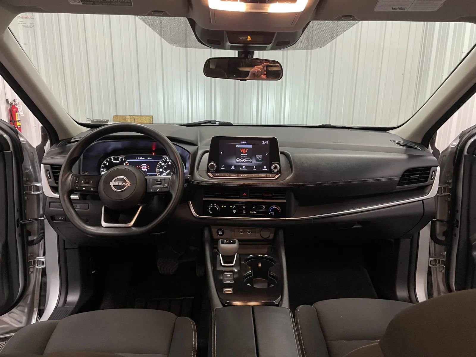 Used 2024 Nissan Rogue S FWD image 26