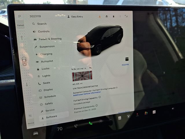 Used 2022 Tesla Model X Plaid image 36