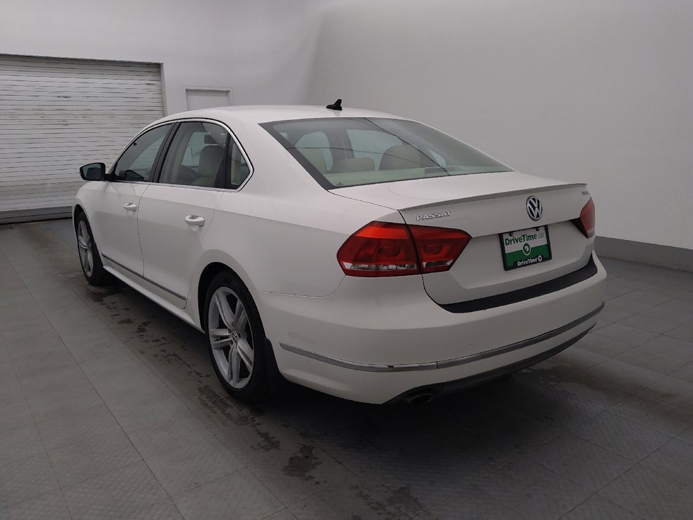 Used 2014 Volkswagen Passat 1.8T SEL Premium image 5