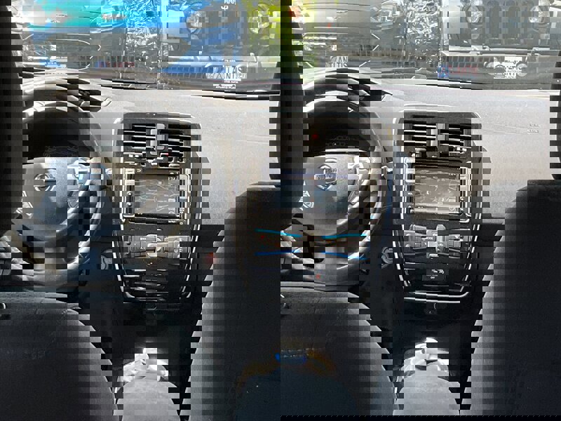 Used 2017 Nissan Leaf SV image 13