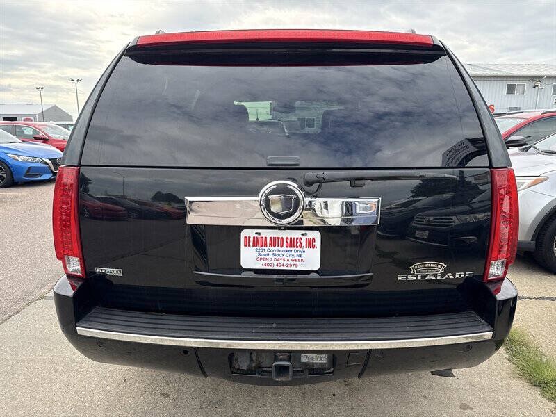 Used 2011 Cadillac Escalade AWD w/ Touring Package image 6