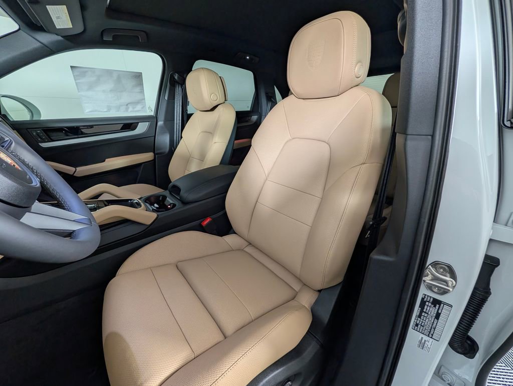 New 2026 Porsche Cayenne image 5