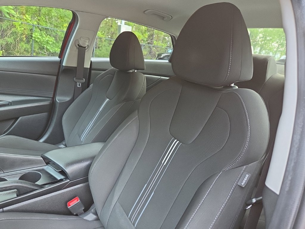 Used 2021 Hyundai Elantra SEL FWD image 17