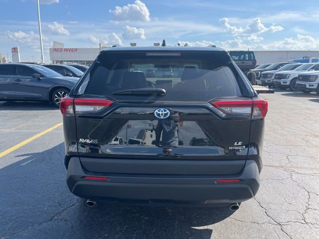 Used 2024 Toyota RAV4 LE image 5