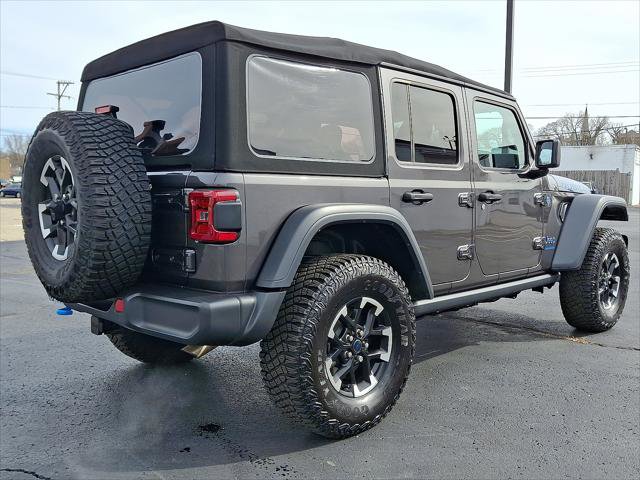 Used 2024 Jeep Wrangler Unlimited Rubicon 4xe AWD/4WD image 14