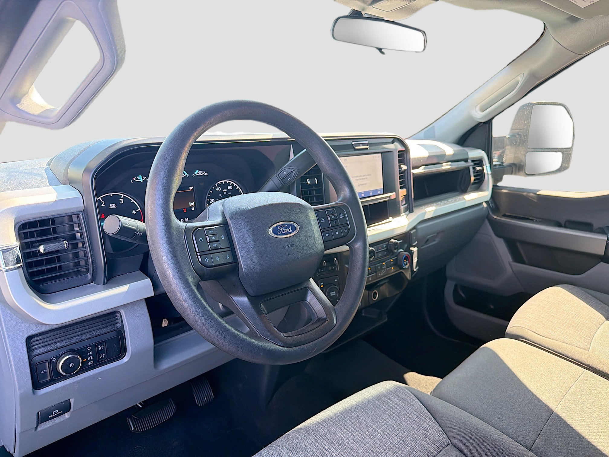 Used 2025 Ford F250 XLT image 25