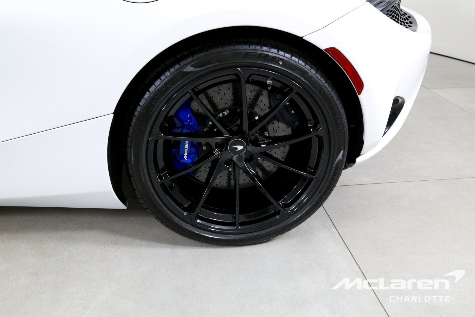 New 2026 McLaren 750S Spider RWD image 29
