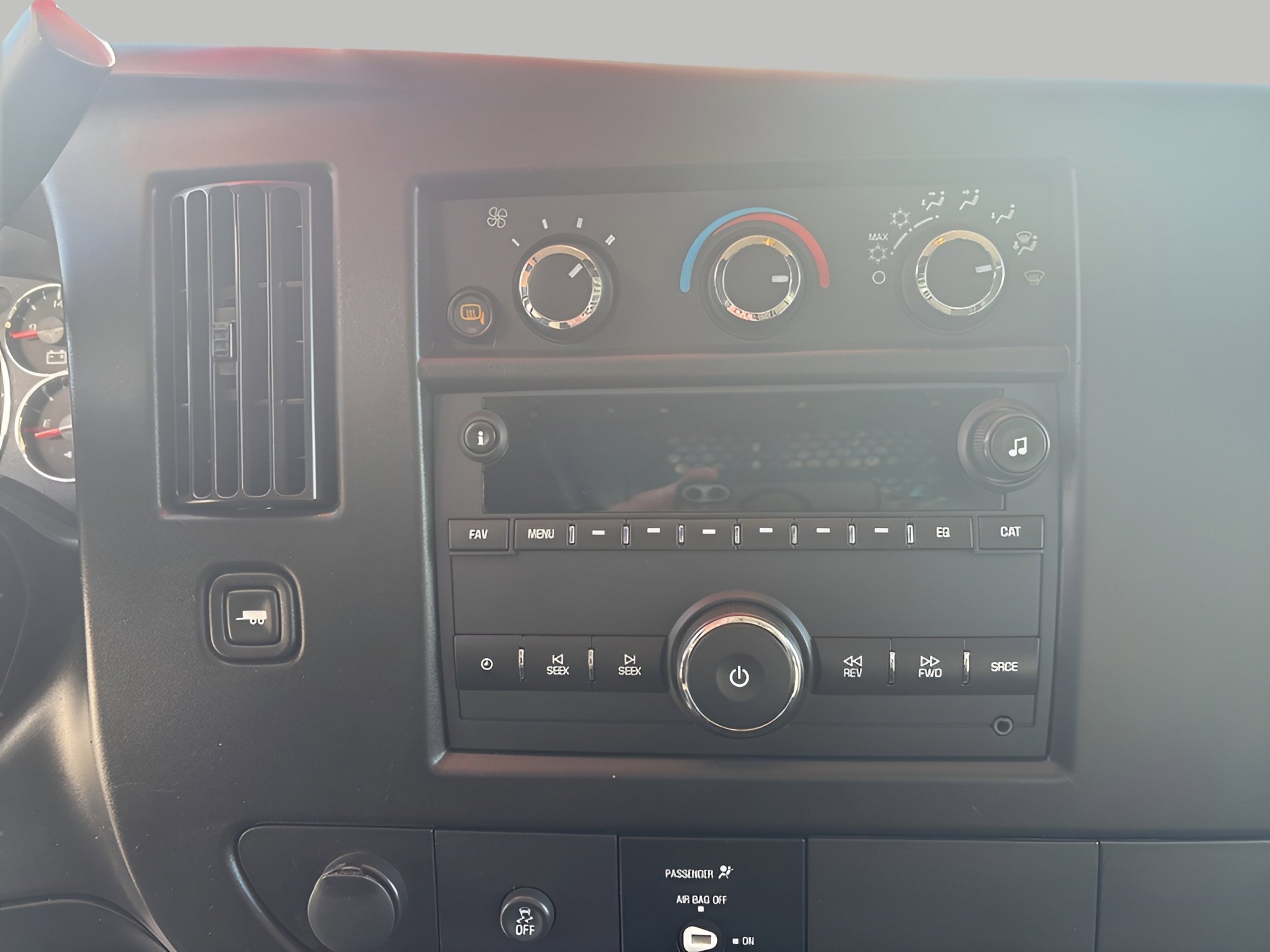 Used 2023 Chevrolet Express 2500 w/ Driver Convenience Package image 13