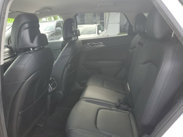 Certified 2023 Kia Sportage EX FWD image 7