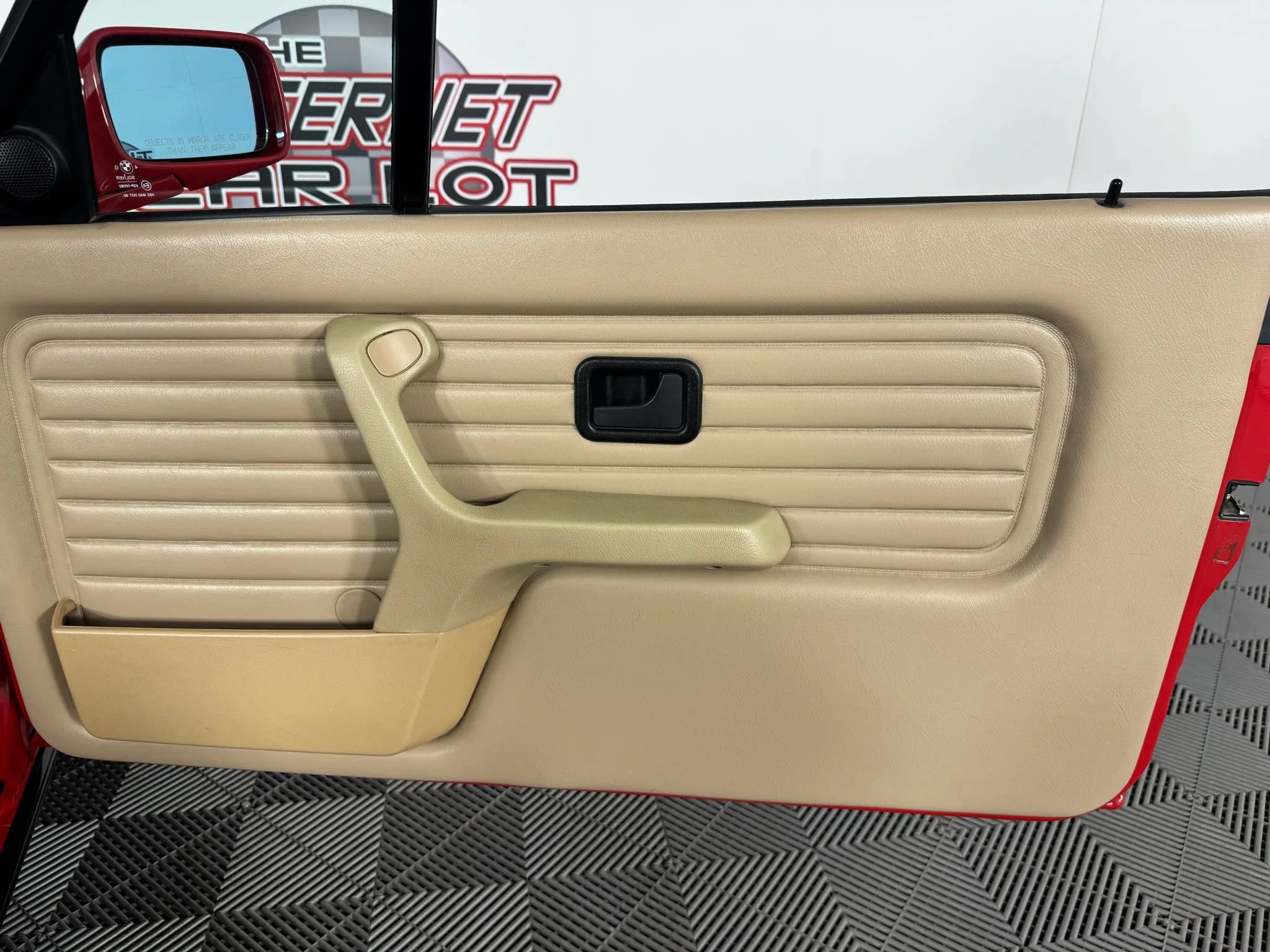 Used 1991 BMW 325i Convertible RWD image 46
