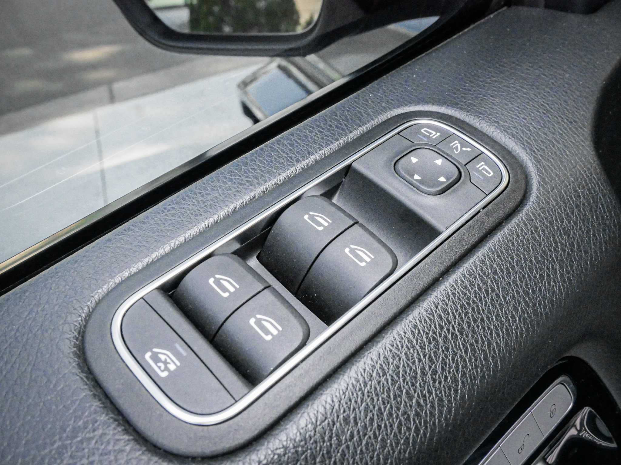 Used 2021 Mercedes-Benz G 550 image 15