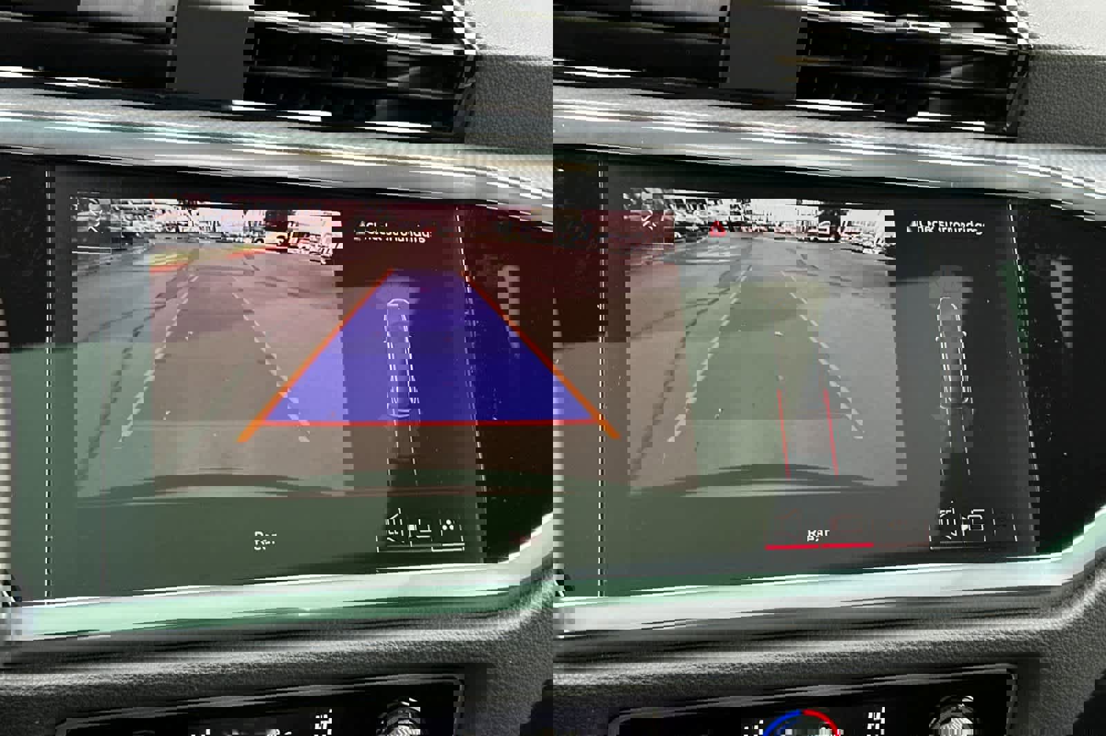 Used 2023 Audi Q3 2.0T Premium image 21