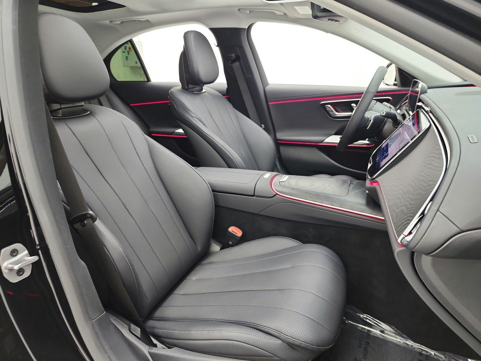 Used 2025 Mercedes-Benz E 350 Sedan image 20