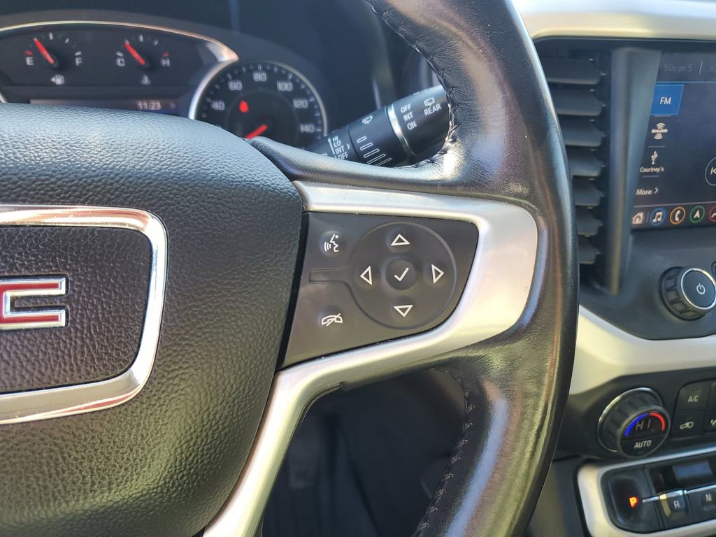 Used 2020 GMC Acadia SLT w/ Premium Package image 24