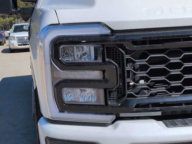 New 2026 Ford F250 Lariat w/ Black Appearance Package image 9