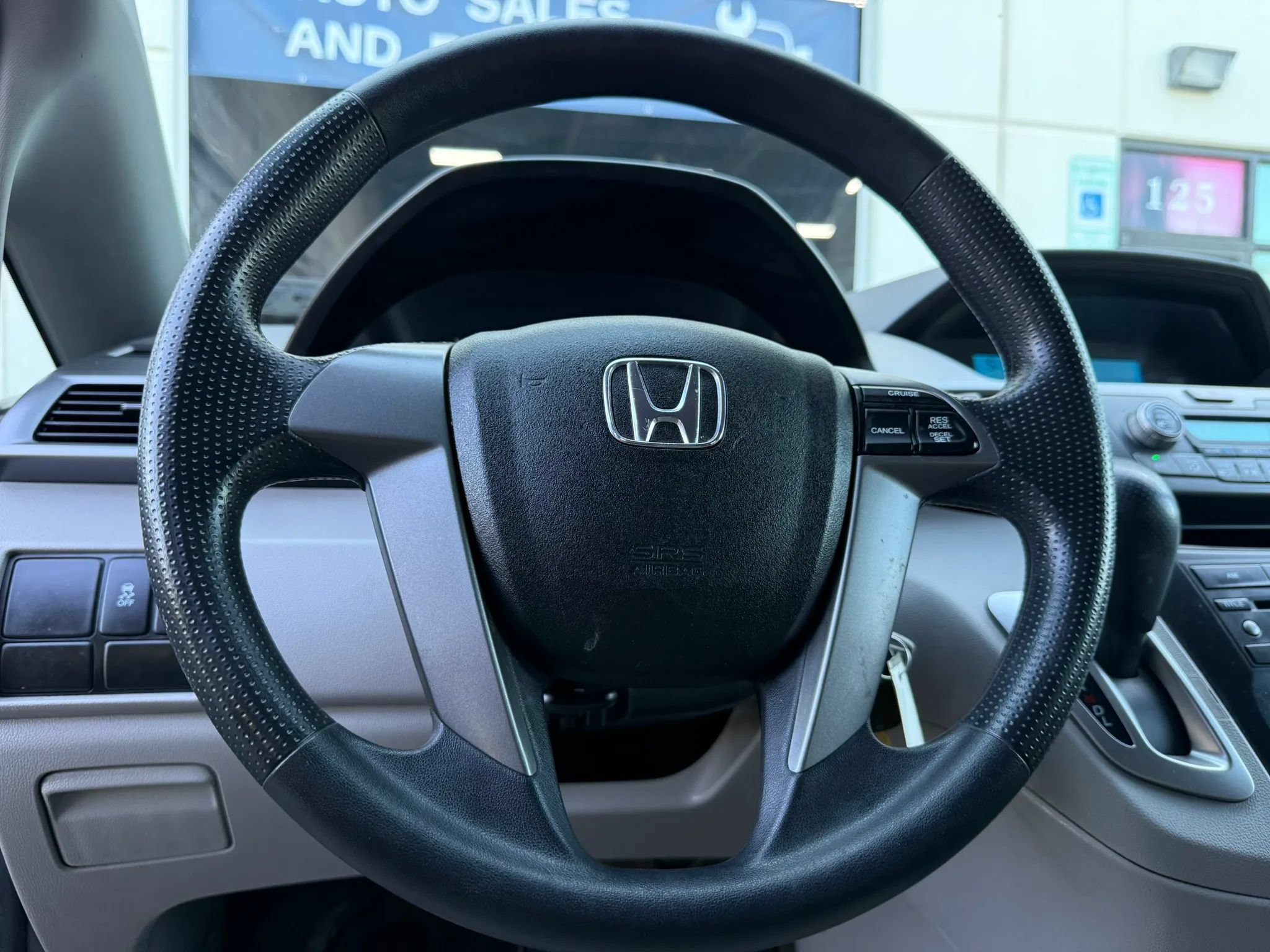 Used 2012 Honda Odyssey LX image 29