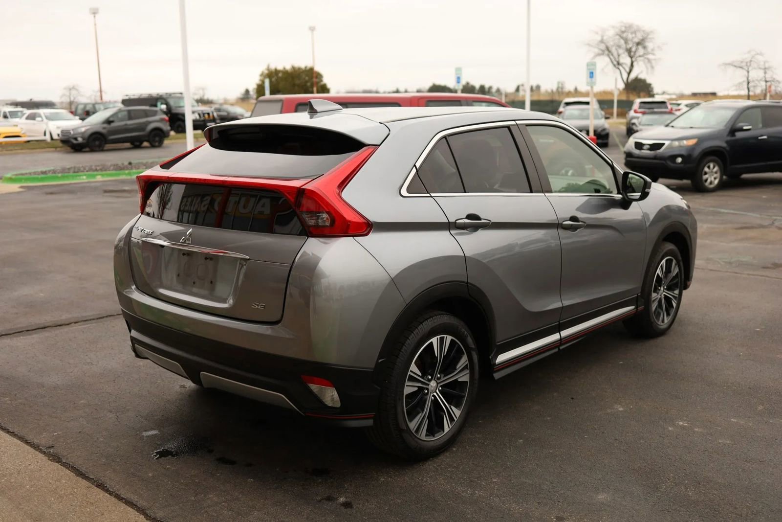 Used 2020 Mitsubishi Eclipse Cross SE image 5