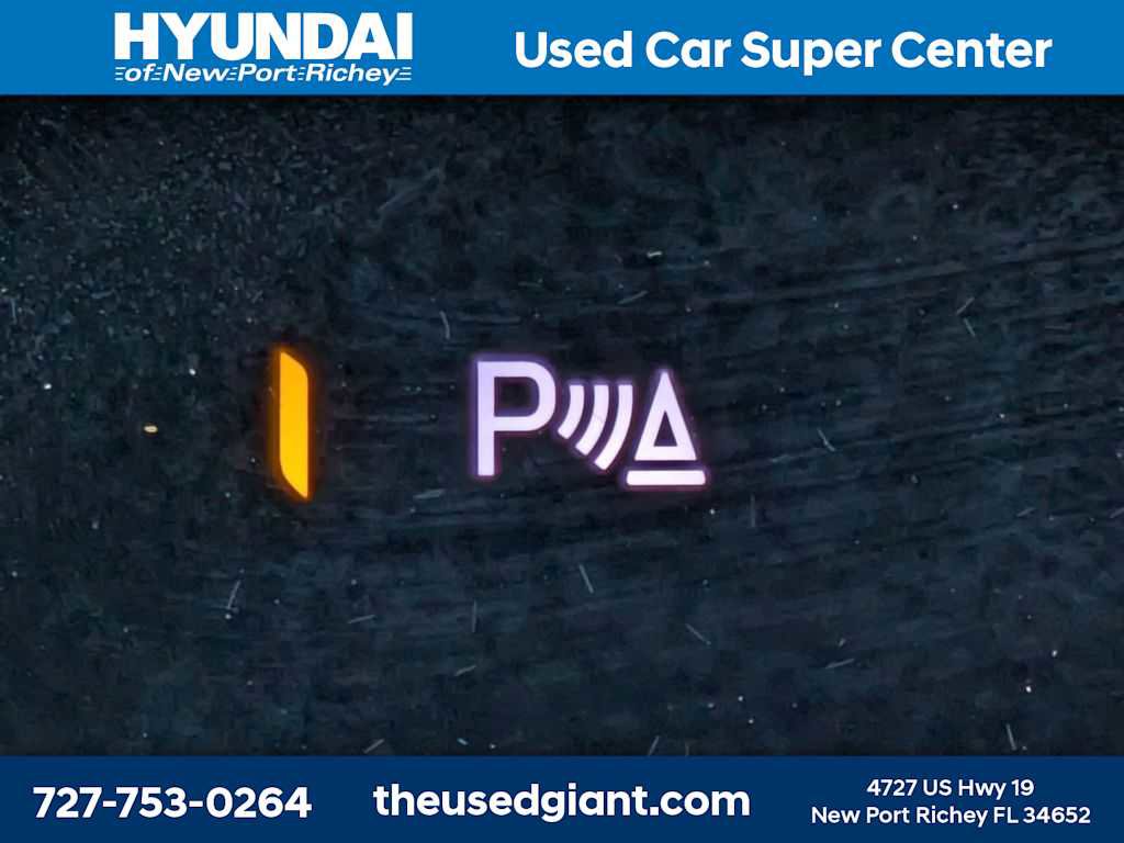 Used 2017 Cadillac XT5 FWD image 25