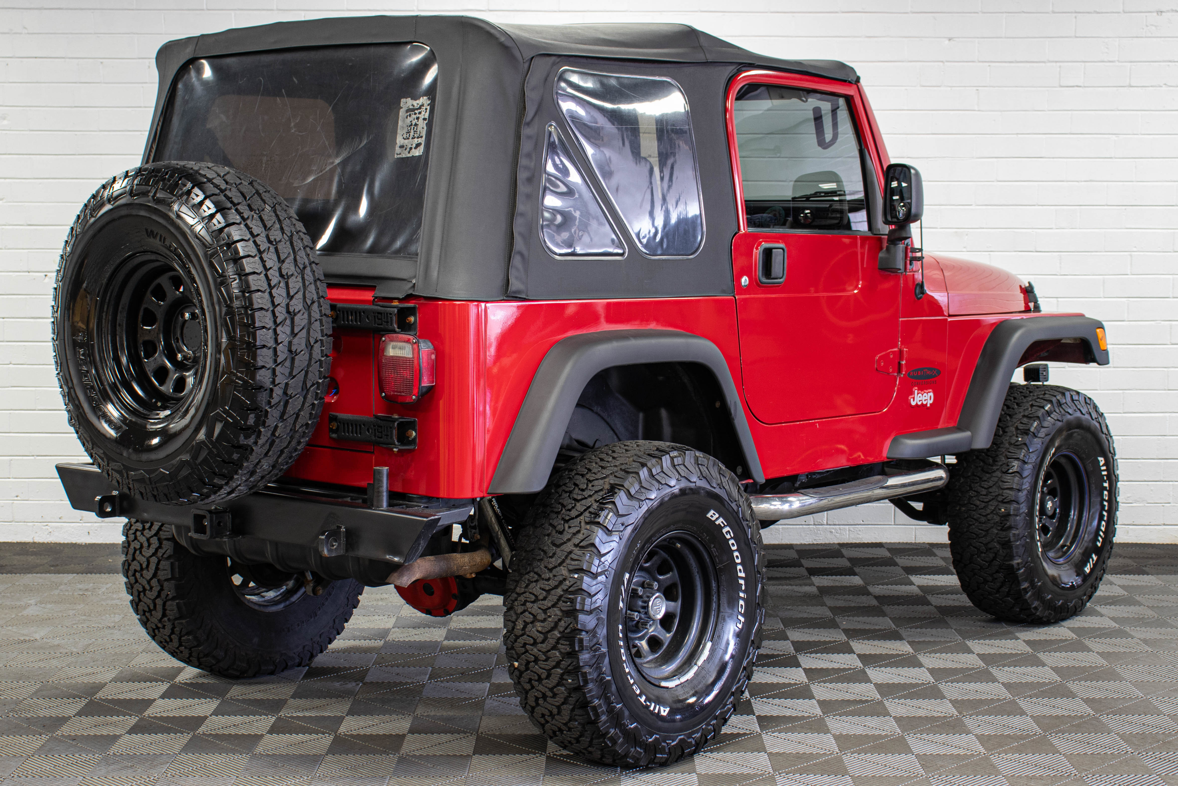 Used 2004 Jeep Wrangler Sport AWD/4WD image 3