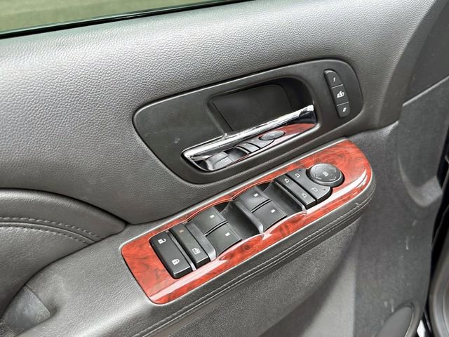 Used 2012 Cadillac Escalade EXT Luxury image 19