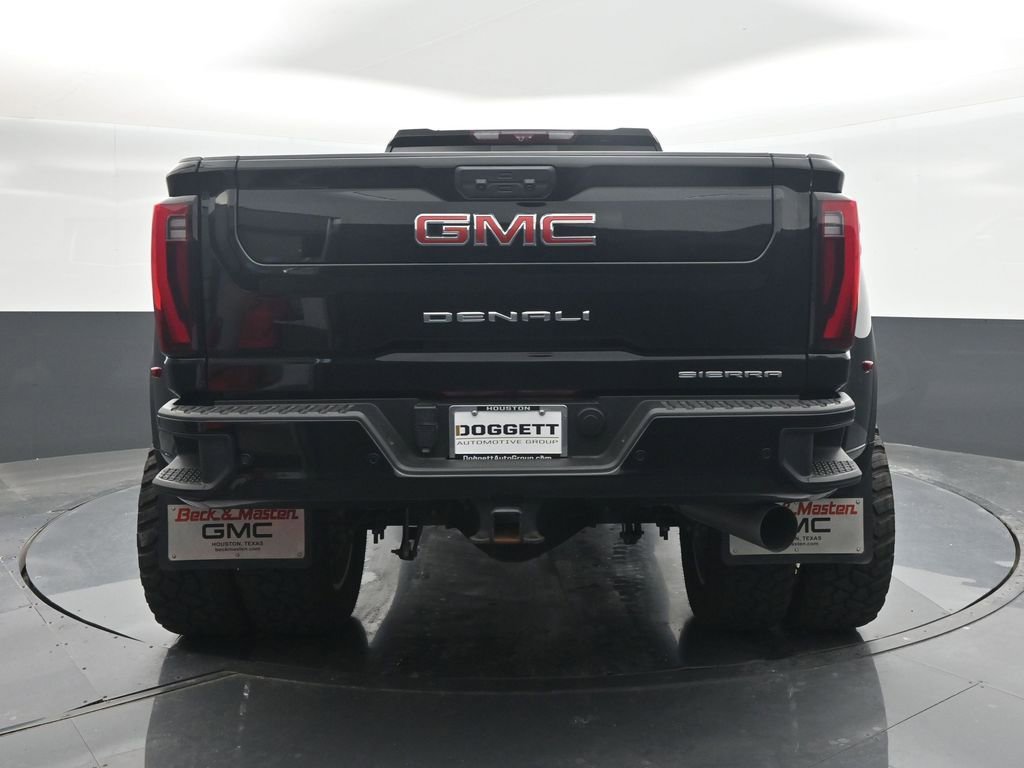 Used 2024 GMC Sierra 3500 Denali w/ Denali Reserve Package AWD/4WD image 17