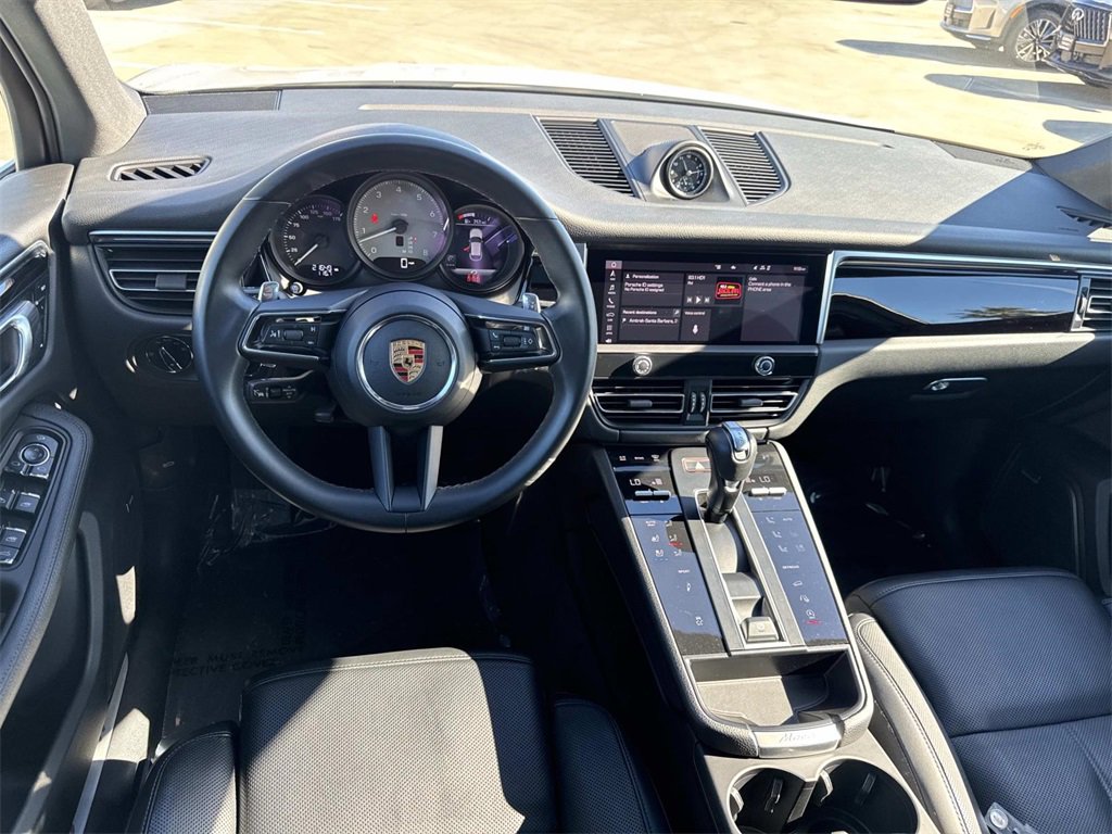 Used 2024 Porsche Macan S image 9