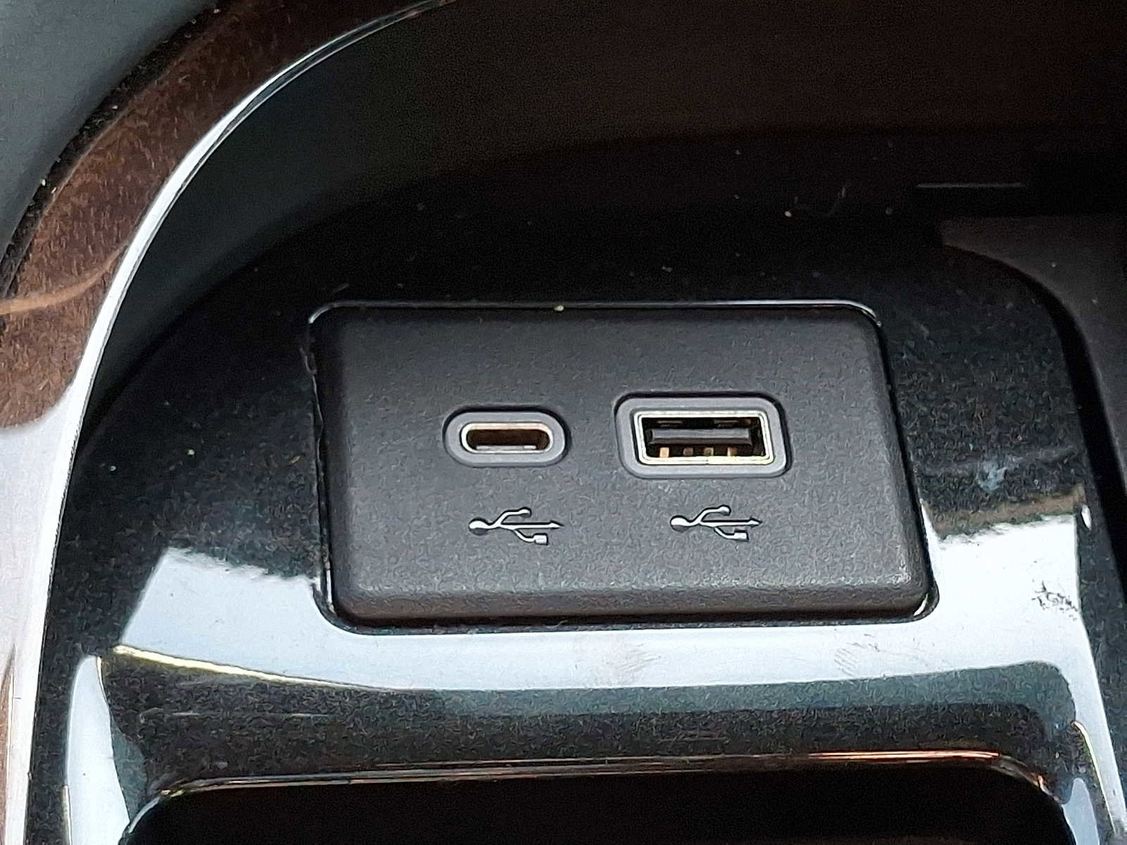 Used 2021 Cadillac Escalade ESV Sport Platinum w/ LPO, ONYX Package image 30