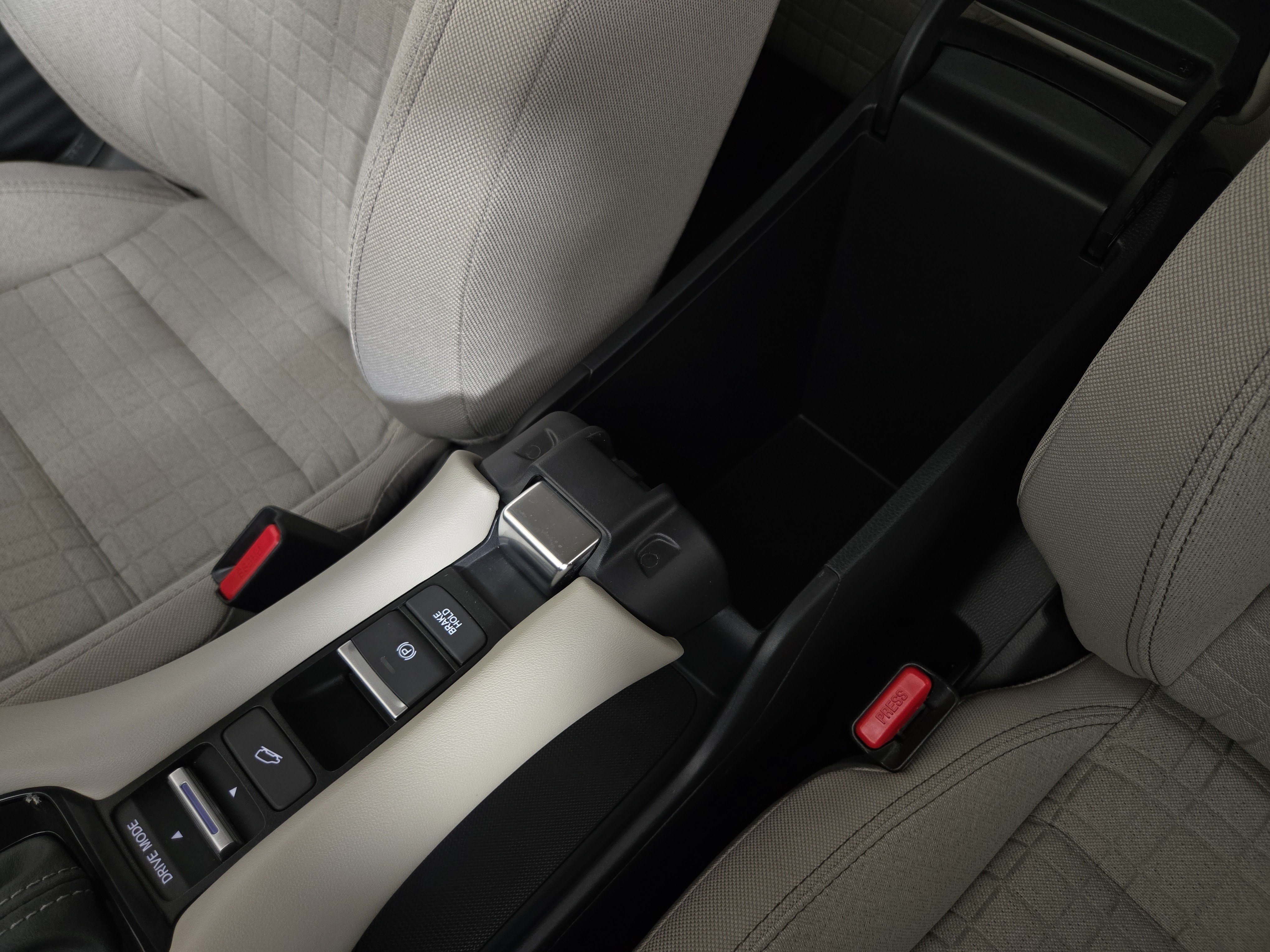 Used 2026 Honda HR-V LX image 28