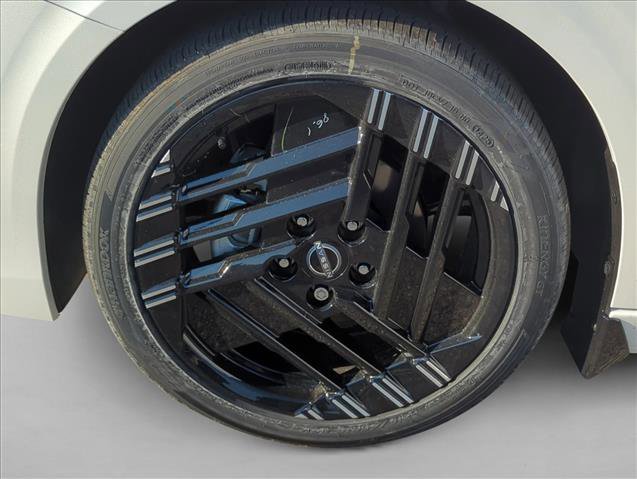 New 2026 Nissan Sentra SR w/ Floor Mat Package image 19