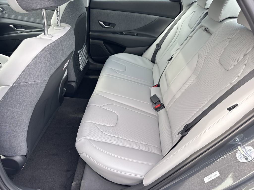 New 2026 Hyundai Elantra Limited FWD image 20